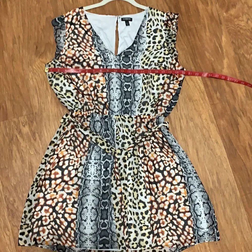Express Leopard Print Mini Dress Large With Belt - Picture 11 of 13
